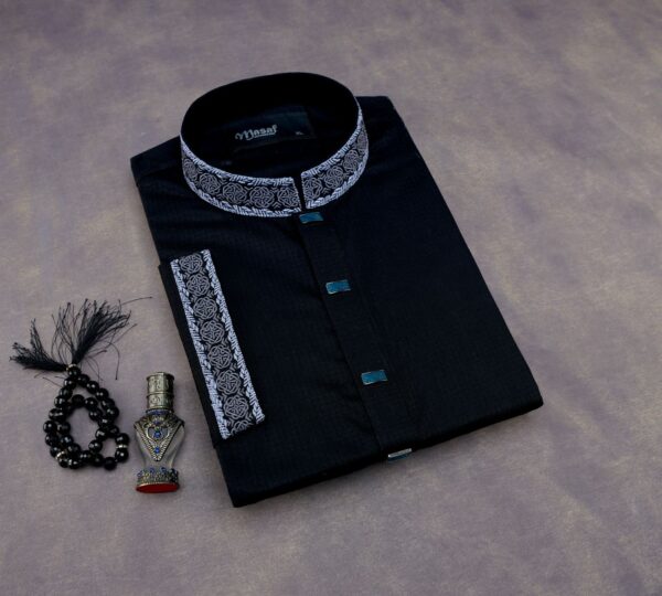 Ashrafi Platinum (black)